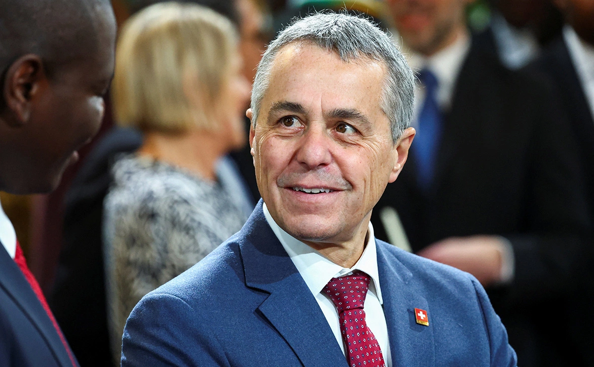 Denis Balibouse / Reuters