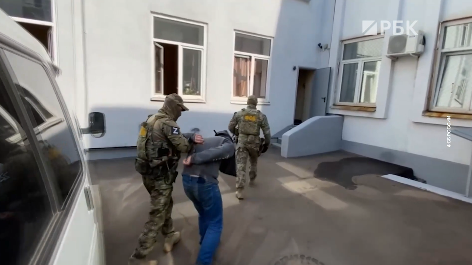 ФСБ сообщила о планах поджигателя военкомата в Угличе вступить в ВСУ
