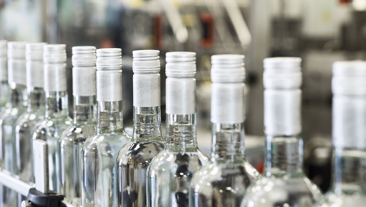 Производство этилового спирта в России упало на 10% в 2025 году