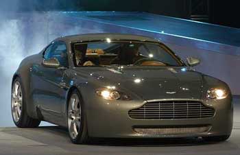 NAIAS: Aston Martin представил "Porsche killer"