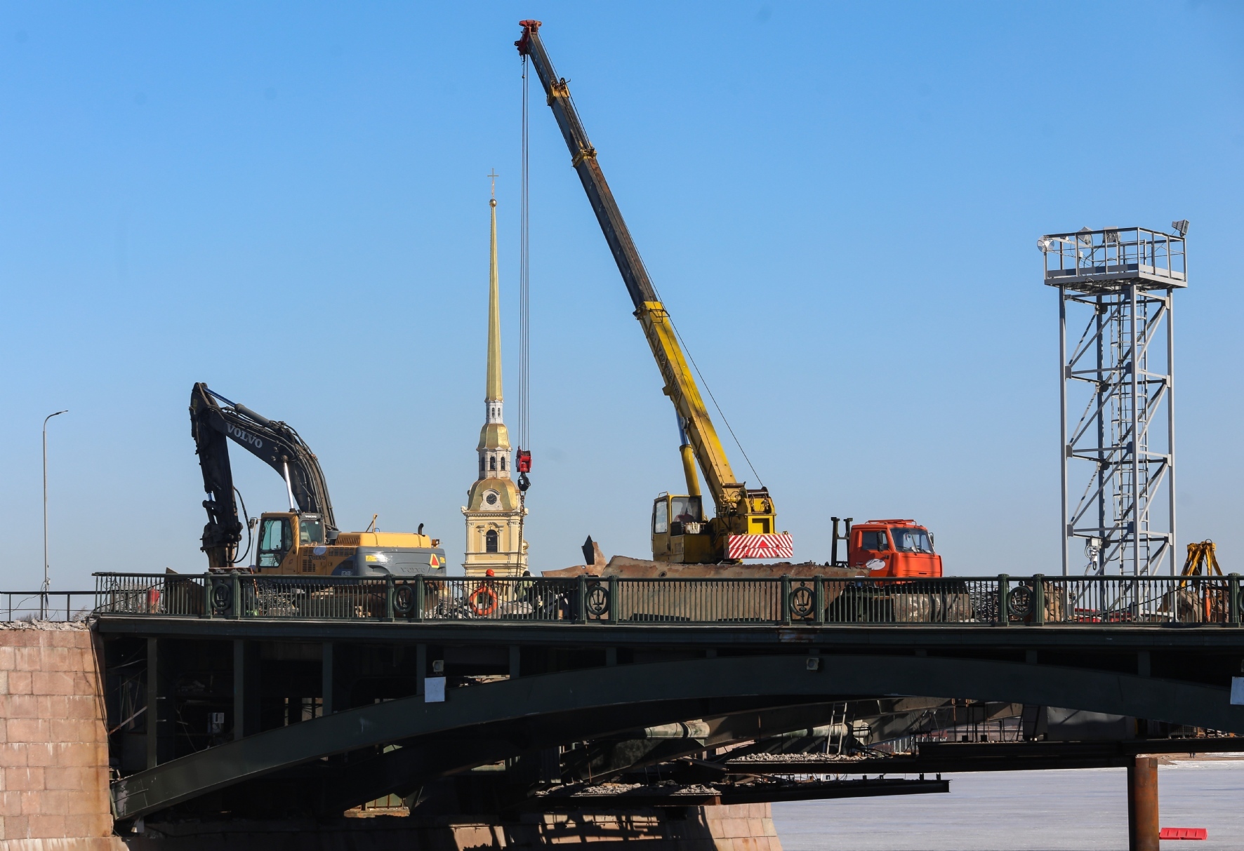 В Петербурге построят подземный переход возле Биржевого моста — РБК