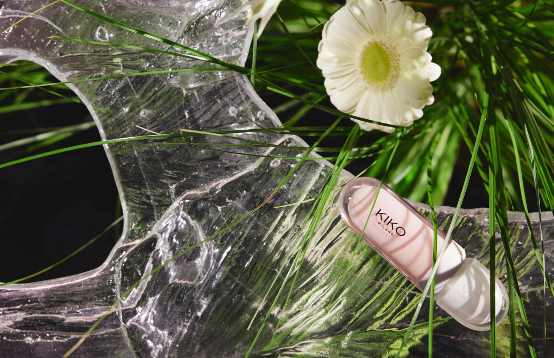 Инсталляция студии Fresh.Glass для KIKO Milano