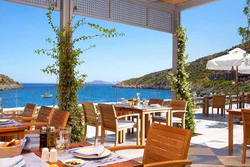Ресторан Taverna, Daios Cove Luxury Resort &amp; Villas