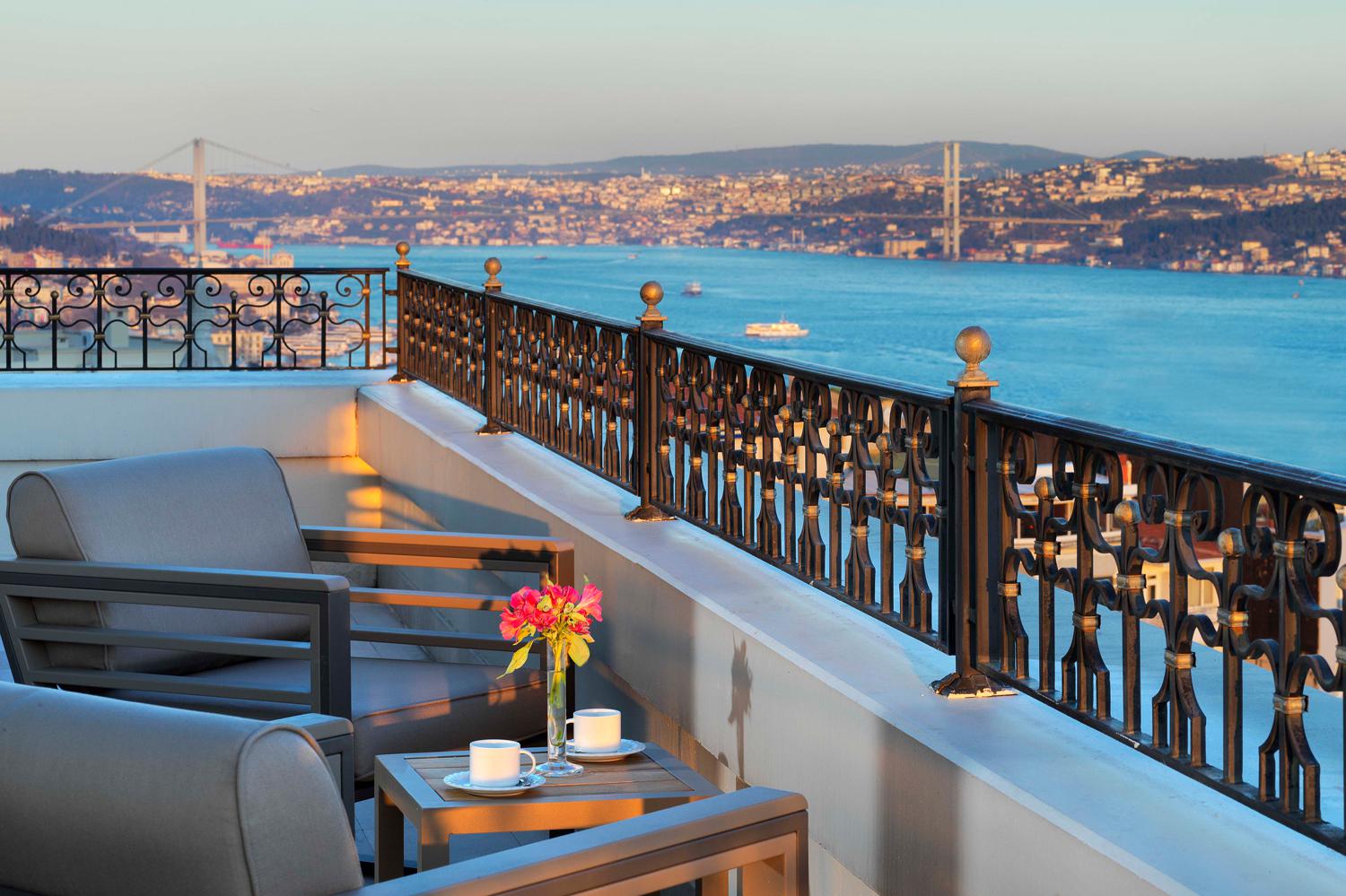 Номер Corner Bosphorus Terrace Suite