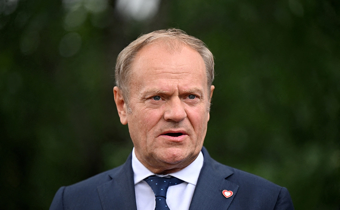 Leon Neal /  Reuters