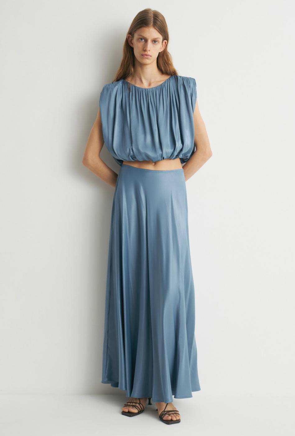 Юбка, 7999 руб., топ, 5999 руб., все – LIME (lime-shop.com)