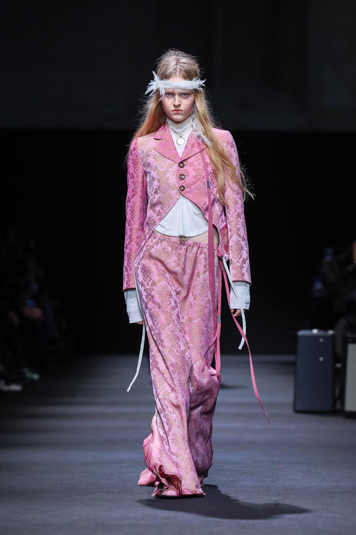 Коллекция Ann Demeulemeester, весна-лето 2026