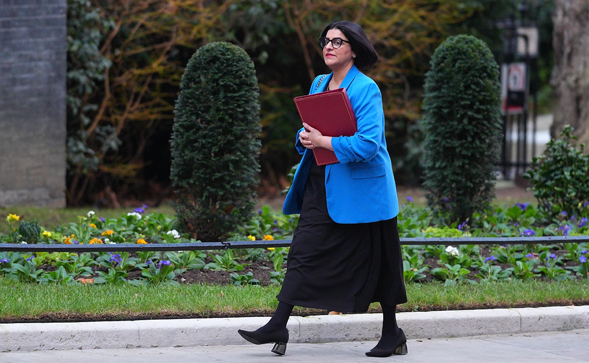 Carl Court / Getty Images