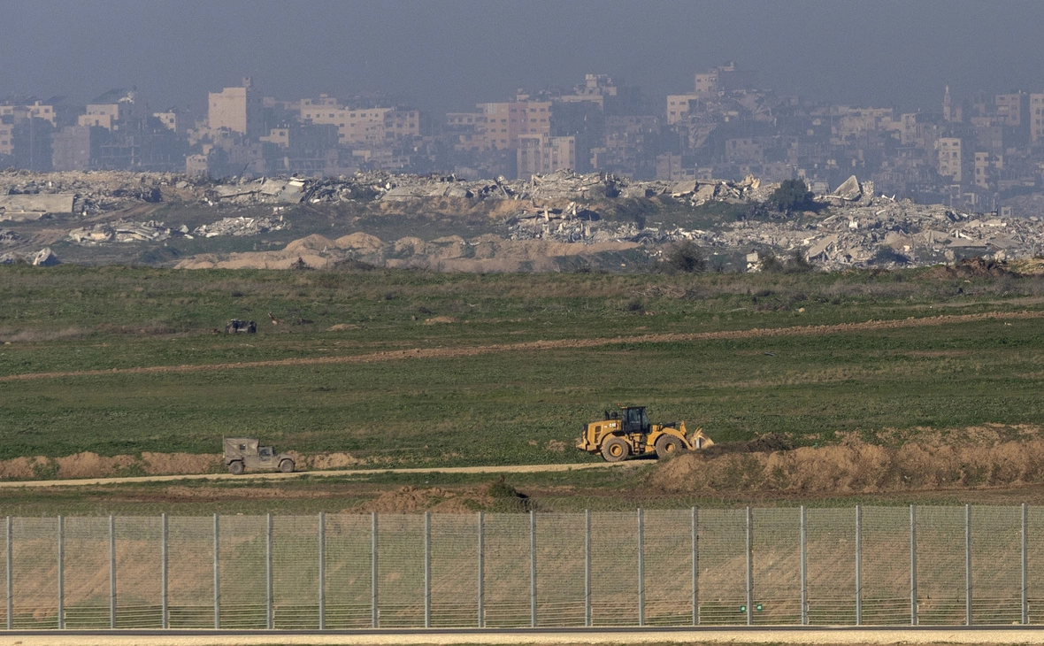 Amir Levy / Getty Images