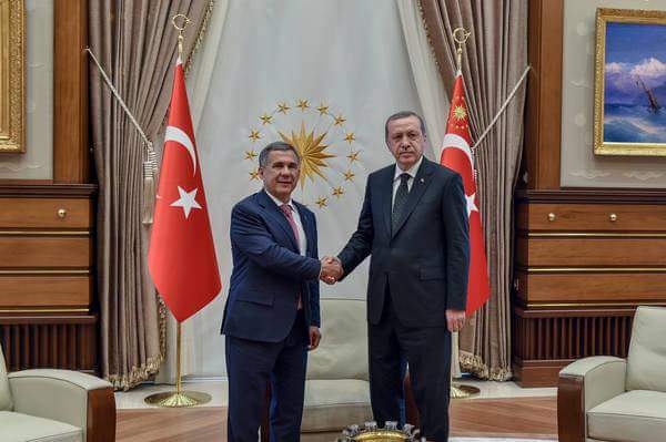 Реджеп Эрдоган поздравил Рустама Минниханова с Днем республики
