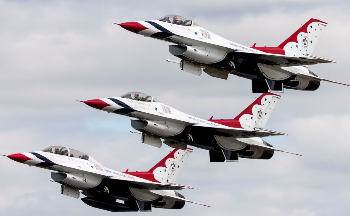 Истребители Lockheed Martin F-16CJ Fighting Falcon
