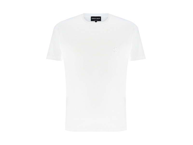 Мужская футболка Giorgio Armani, 31 000 руб. (Третьяковский проезд)