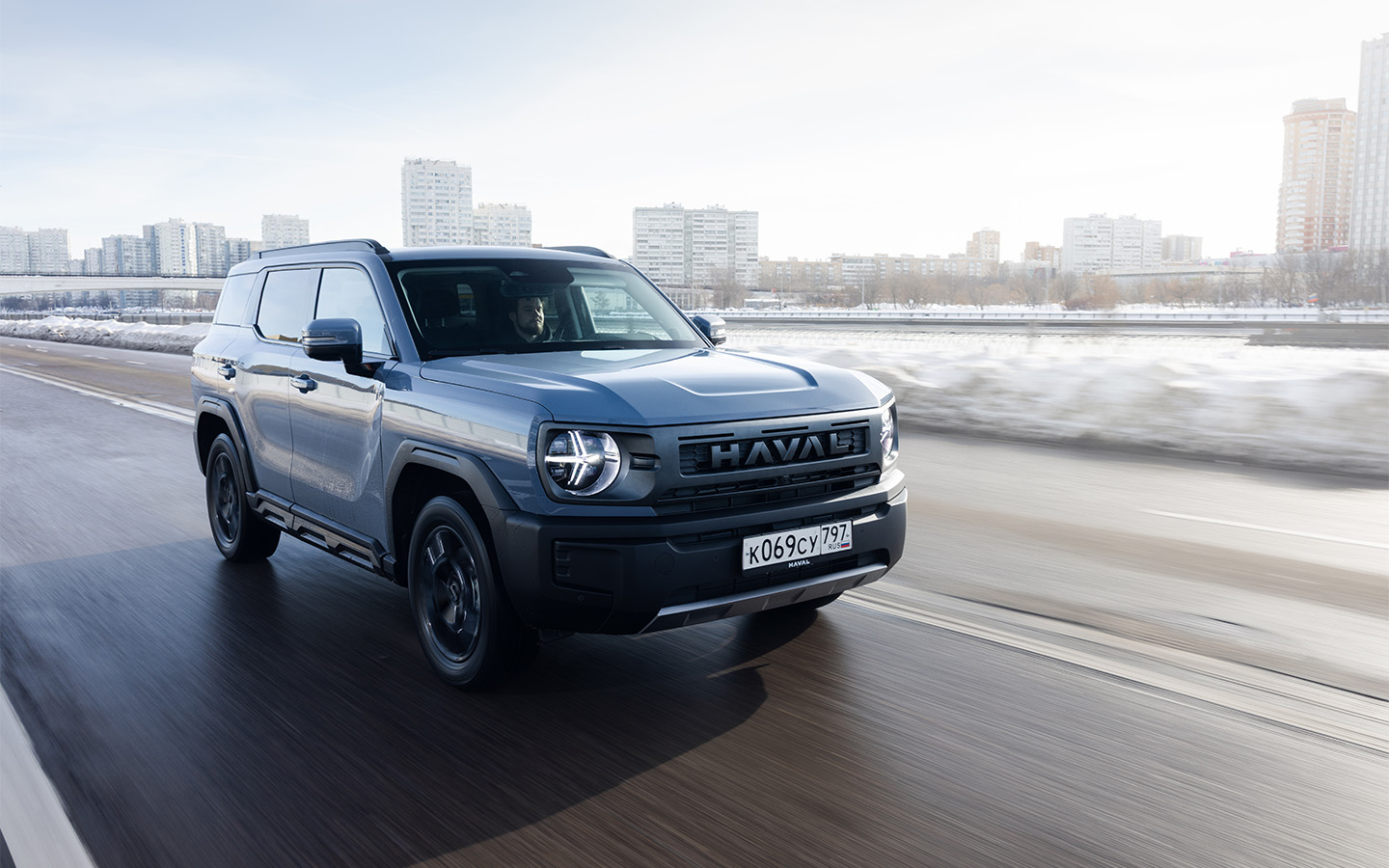 На асфальте Haval H3 не поражает динамикой и не провоцирует на скоростные виражи. Этот автомобиль &mdash; для спокойных и размеренных водителей