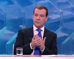 Д.Медведев: "Судьба министров понятна: 7 мая они подадут в отставку"