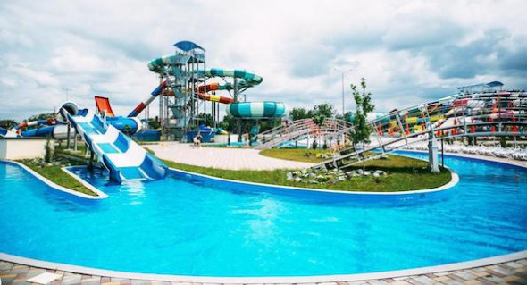 Имущество аквапарка на Соленом озере выставили на торги за 556 млн руб.