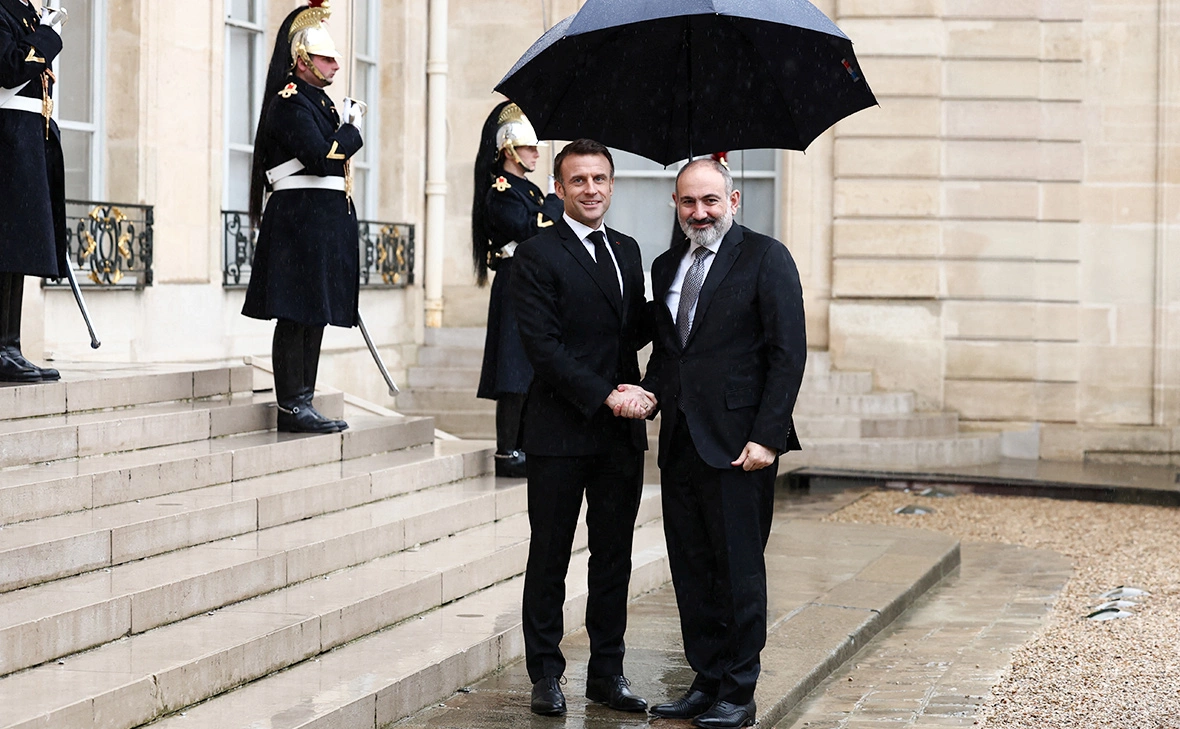 Stephanie Lecocq / Reuters