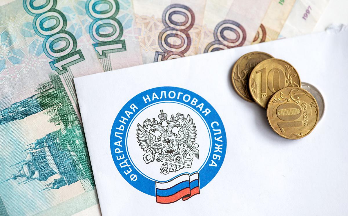 Какие налоги не платят пенсионеры в 2026 году. Список льгот