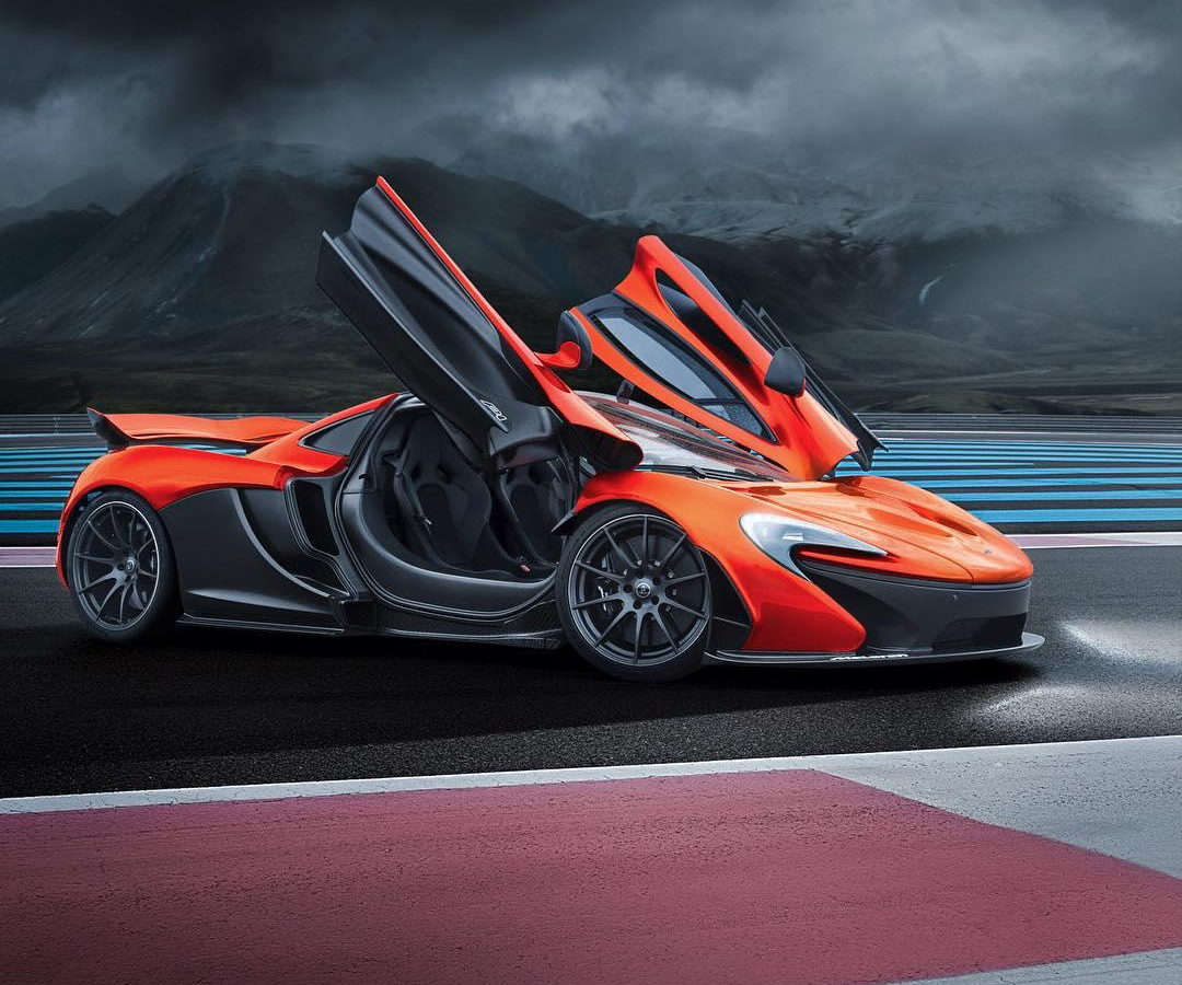 McLaren представил спецверсию спорткара P1