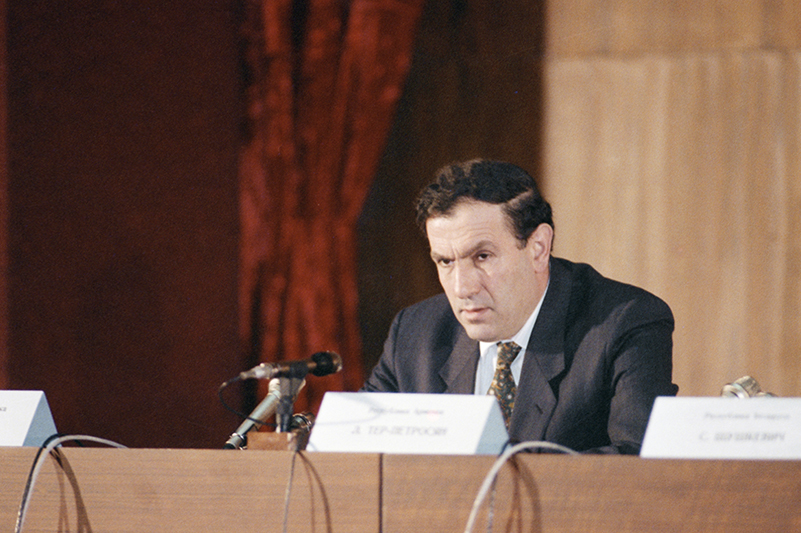 Президент Армении Левон Тер-Петросян. Фото 1992 года