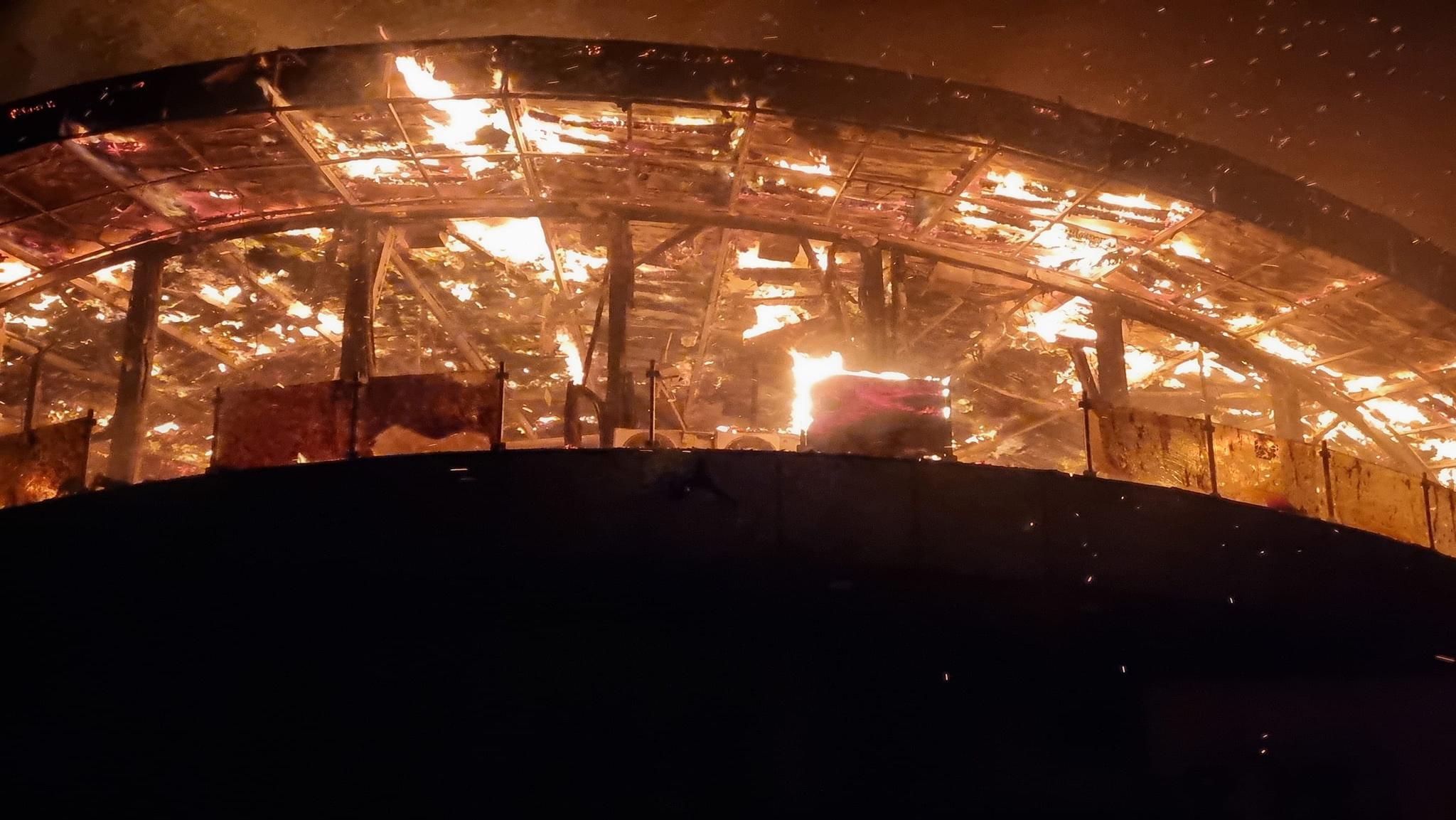 В Батуми сгорел ресторан на последних этажах многоэтажки
