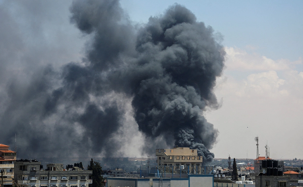 Hatem Khaled / Reuters