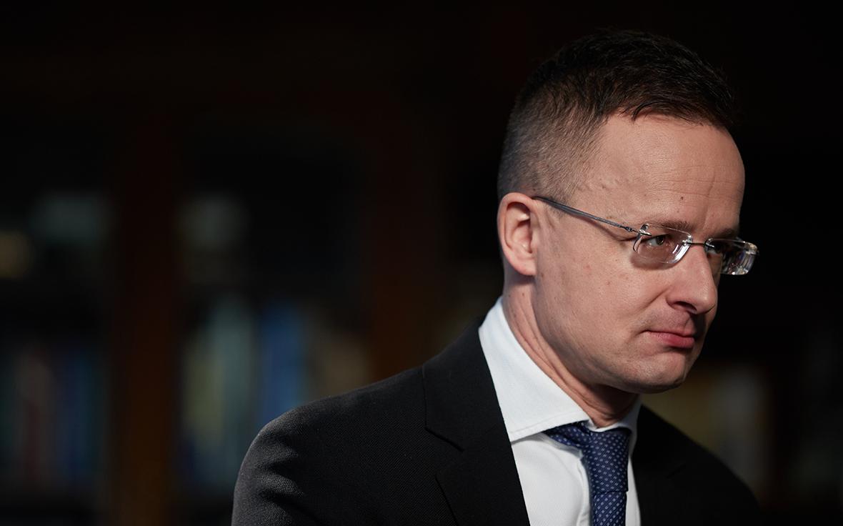 Сийярто описал коррупцию в Брюсселе словом «колоссальная»