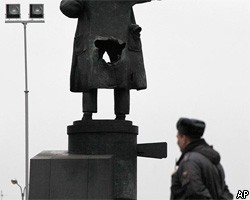 Как помочь памятнику В.Ленину решат в мае