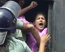 Забастовка в Бангладеш породила волну насилия