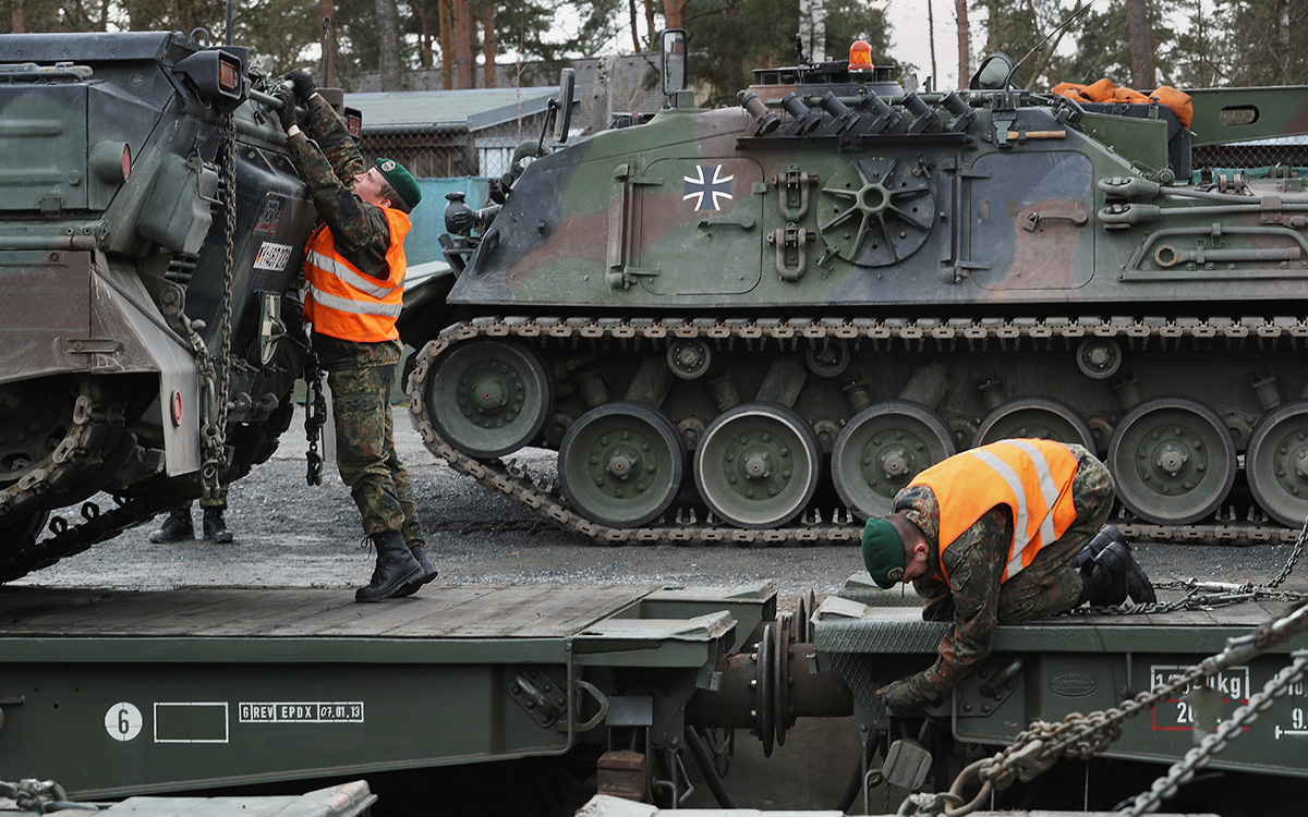 Швейцария отказала Германии в поставке боеприпасов на Украину"/>













