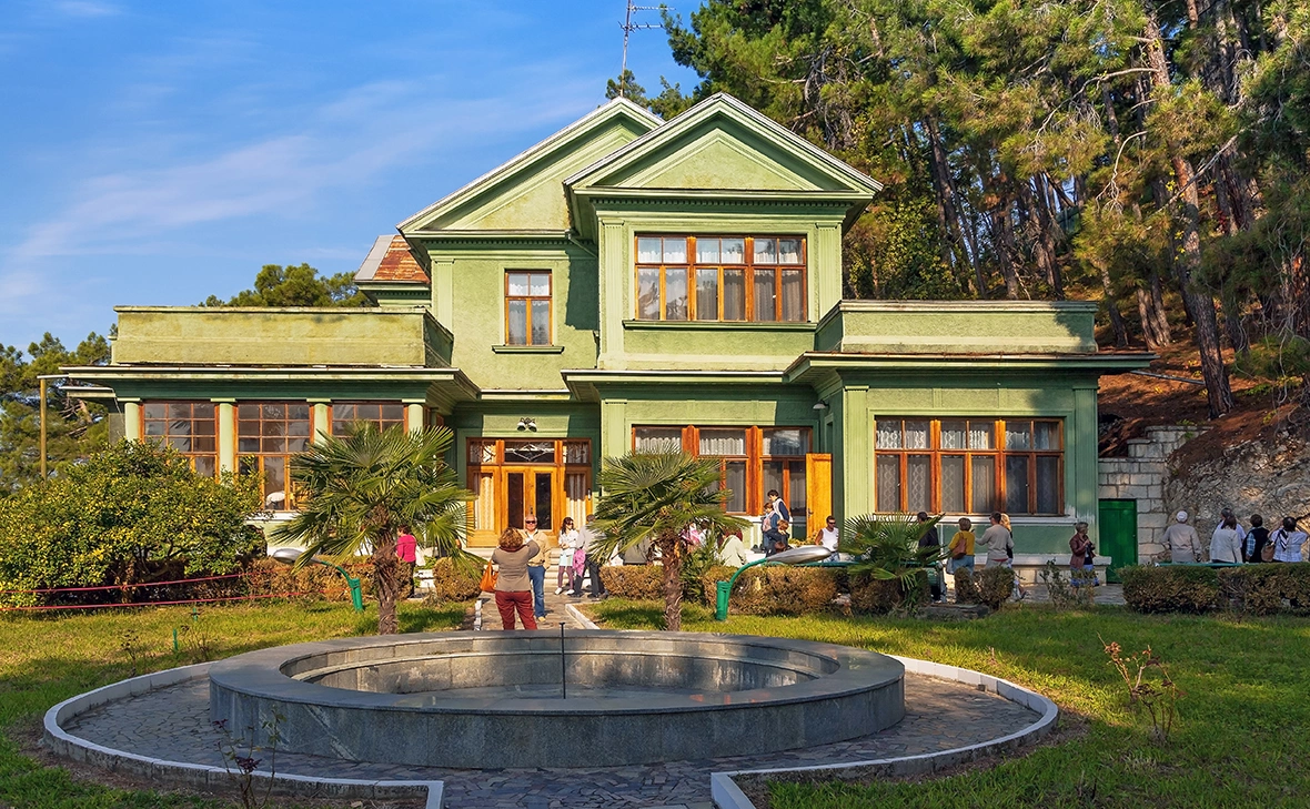 Dan-Rus / Shutterstock