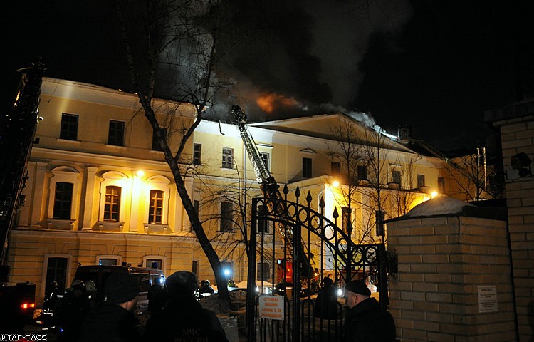 Пожар в здании ГИТИСа