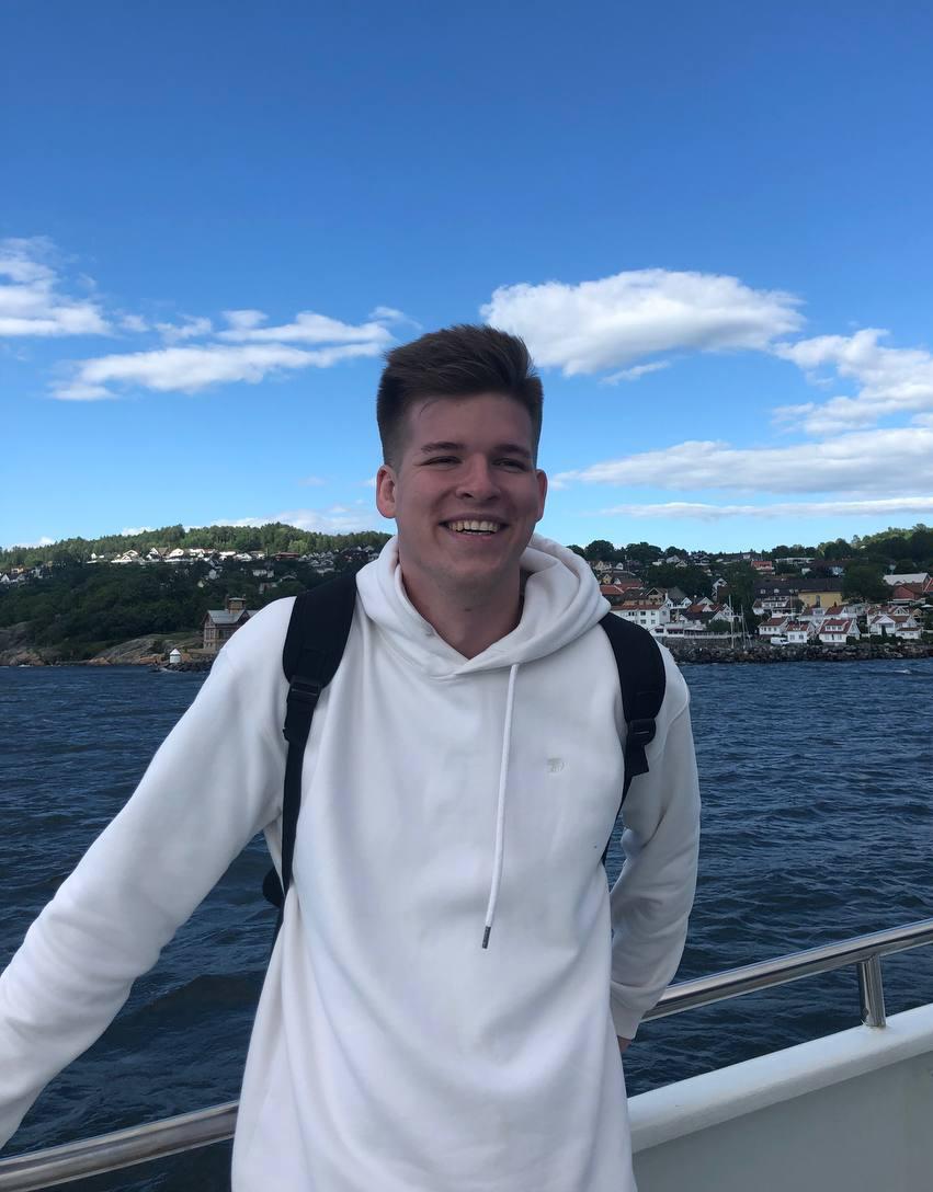 Кирилл Комиссаров