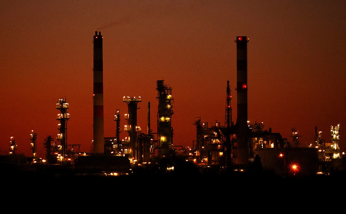 Manon Cruz / Reuters