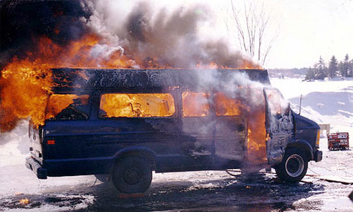 В Красноярском крае сгорел рейсовый автобус, 22 пассажира спасены