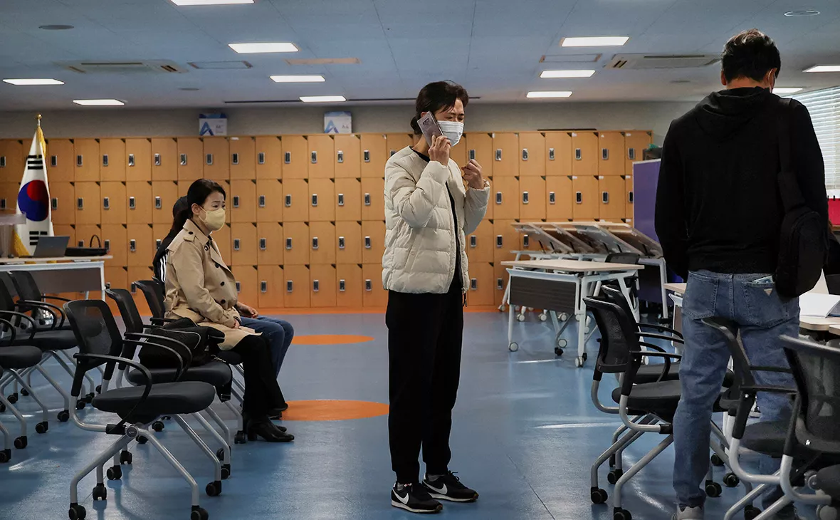 Kim Hong-Ji / Reuters