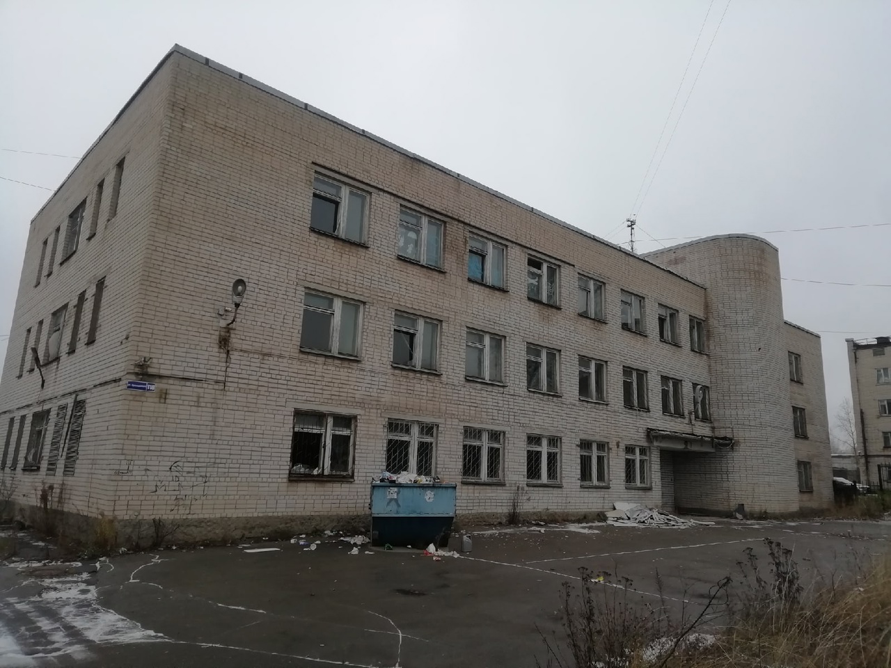 Вологодскую школу ДОСААФ выселили из здания военкомата решением суда