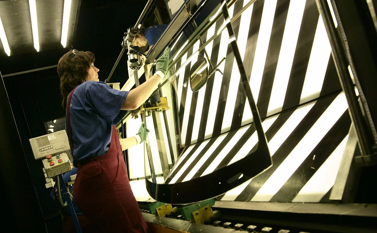 сайт компании AGC