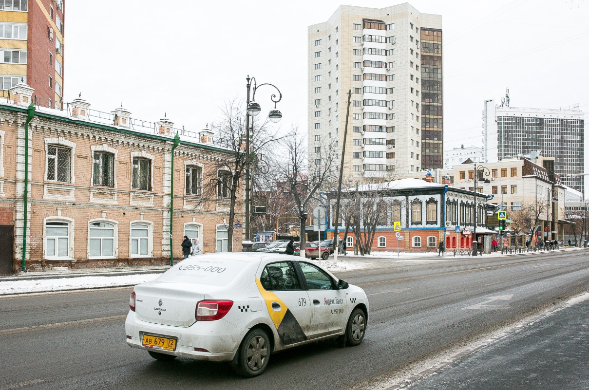 Перед владельцами таксопарков встал вопрос о замене автомобилей