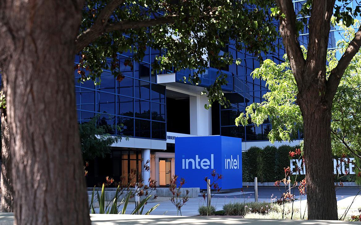 Bloomberg узнал о предстоящем сокращении 20% сотрудников Intel