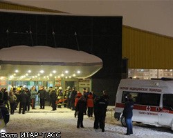Обрушение крыши в Петербурге: в больницах остаются 10 пострадавших