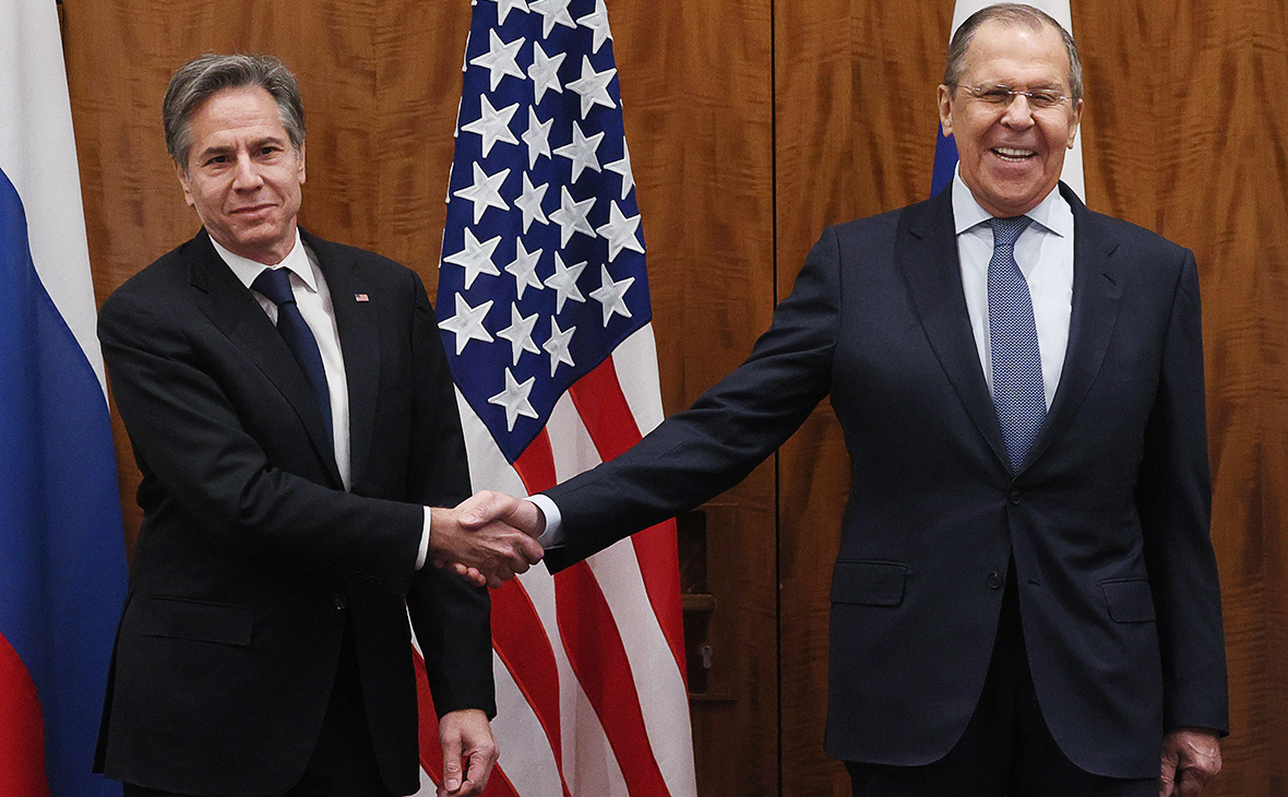 Anthony Blinken and Sergey Lavrov