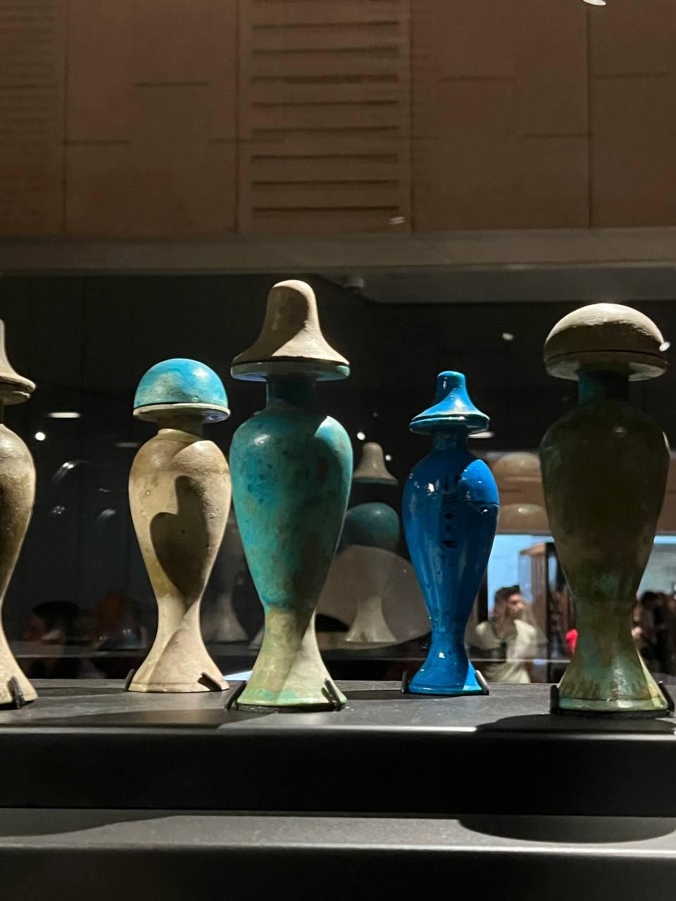 Ритуальные сосуды из гробницы Тутанхамона