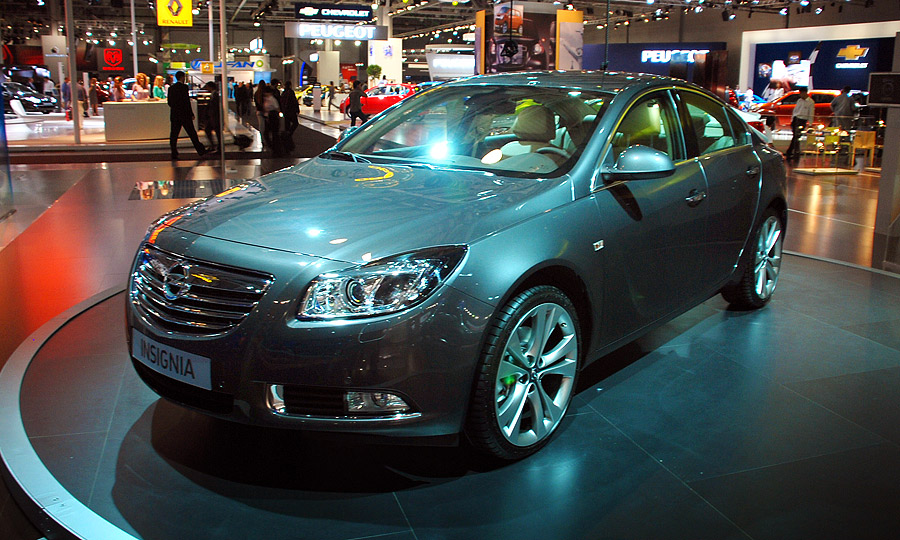 Opel Insignia задает стандарты класса