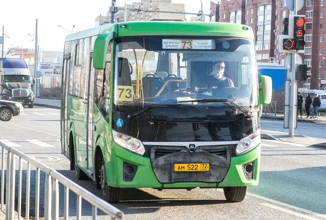 В начале 2024 г. тюменским перевозчикам требовались 180 водителей городских автобусов и маршруток