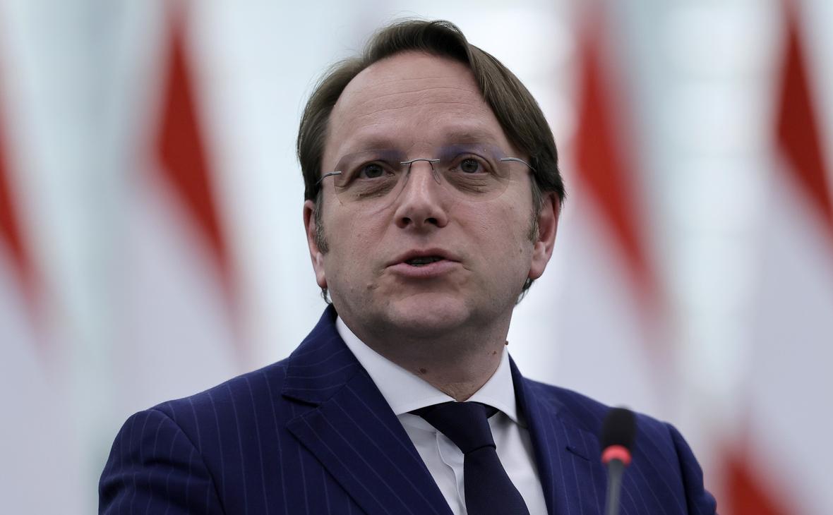 Оливер Вархели