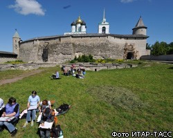 Реставрация сгоревшего кремля в Пскове обойдется в 20-25 млн