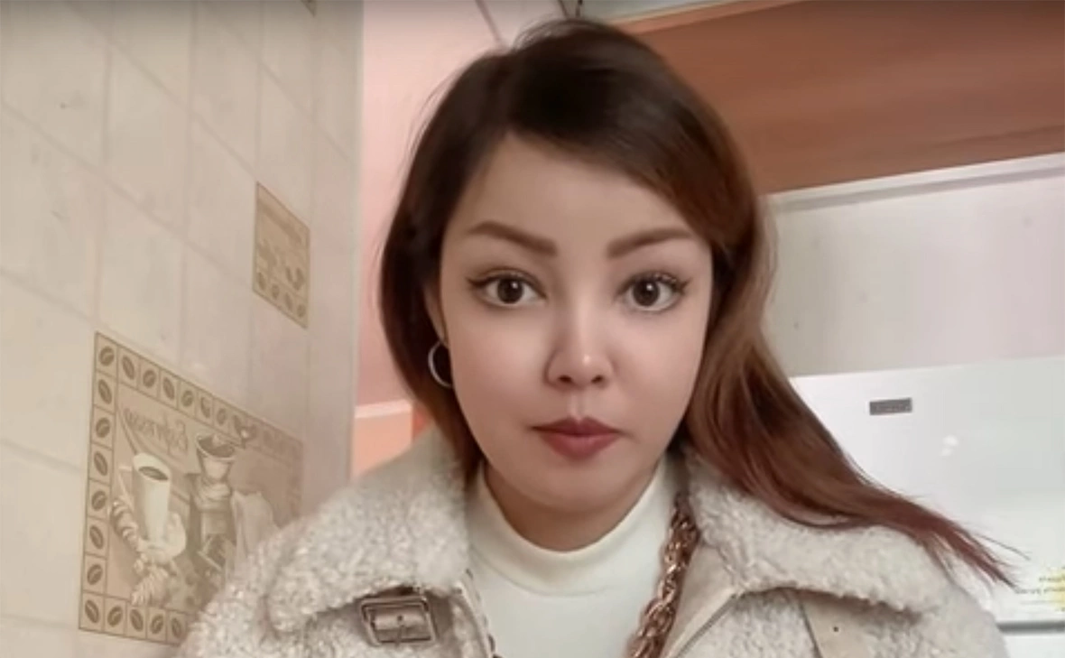 kobra Hassani / YouTube