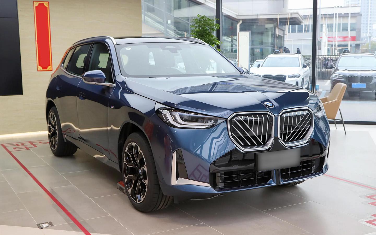 В России начали продавать новые BMW X3 в особой версии. Цены и фото