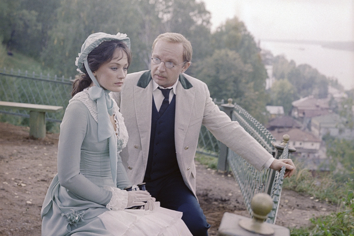 Лариса Гузеева и Андрей Мягков в фильме «Жестокий романс» (1984)