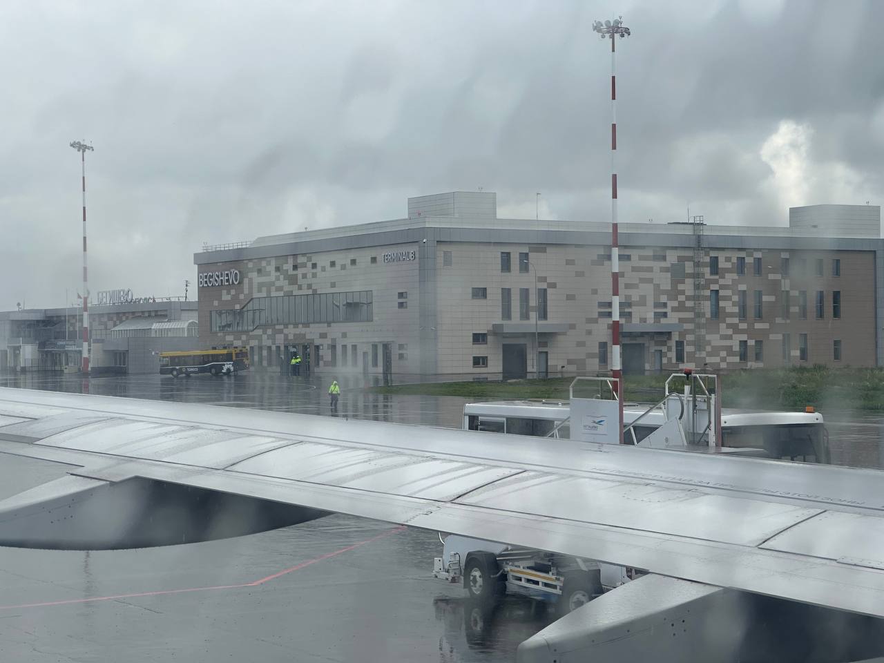 Аэропорт Нижнекамска возобновил прием и выпуск самолетов